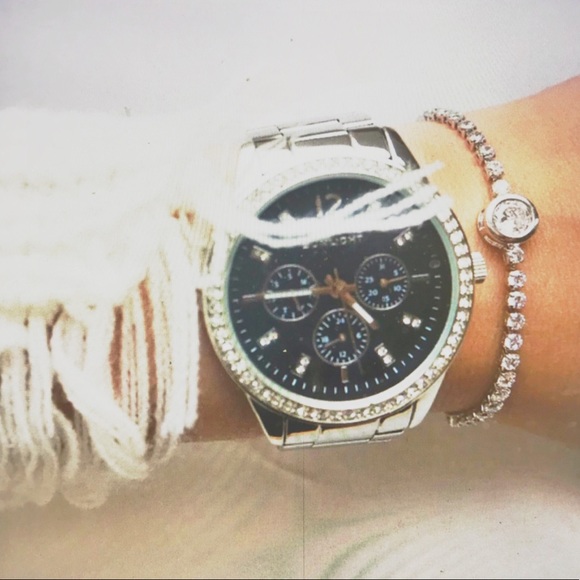 CZ Round Crystal Tennis Bracelet - Picture 6 of 6